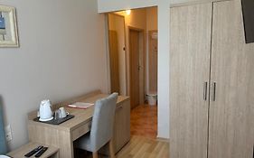 Pod Jabłonią